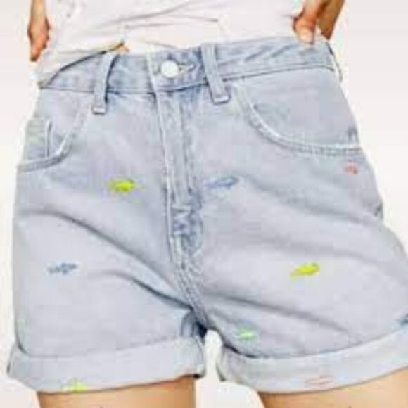ZARA x MAUI SONS Women's Shorts Size 6 Shark Embroidered Denim High-Rise - Picture 1 of 5